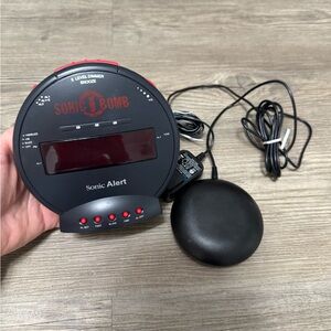 Sonic Bomb Alarm Clock With Super Shaker